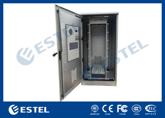 Équipement de télécommunication extérieur en acier inoxydable