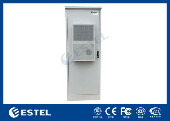 IP55 33U Armoire extérieure 1 compartiment avec étagère de batterie et distribution d'énergie