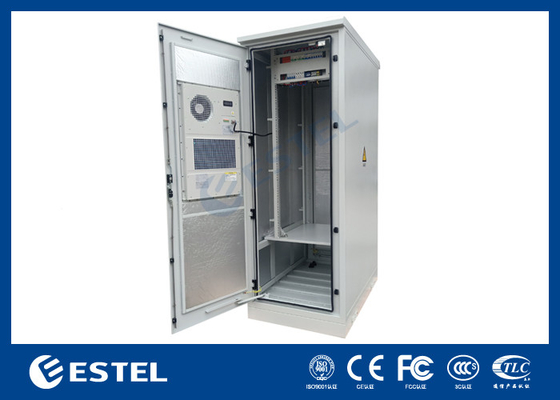 IP55 33U Armoire extérieure 1 compartiment avec étagère de batterie et distribution d'énergie