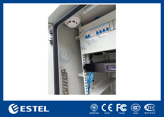 IP55 Armoire à batterie à paroi simple avec système de contrôle de surveillance et de distribution d'énergie
