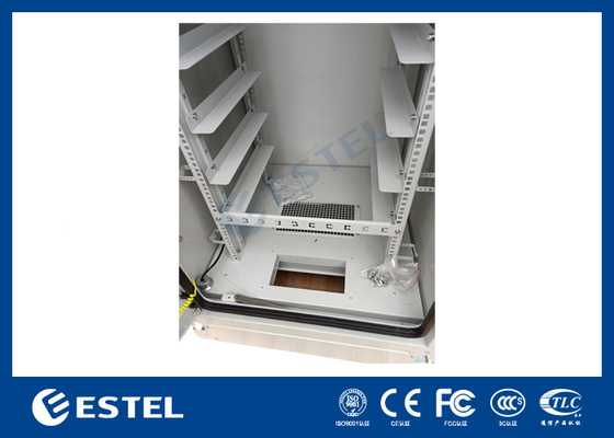 IP55 Armoire à batterie à paroi simple avec système de contrôle de surveillance et de distribution d'énergie