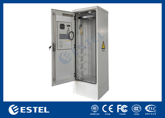 Armoire de télécommunications extérieure à paroi unique de 1,2 mm avec un poste d'alimentation et un poste d'alimentation