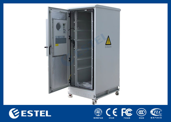 Armoire de données extérieure standard 38U avec climatiseur en continu et roues faciles à déplacer