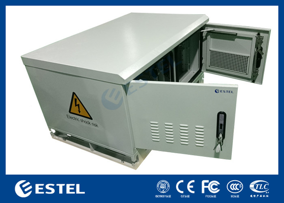 Cabinet extérieur résistant aux intempéries à deux compartiments pour équipement de télécommunications avec des performances anti-corrosion élevées et protection IP55
