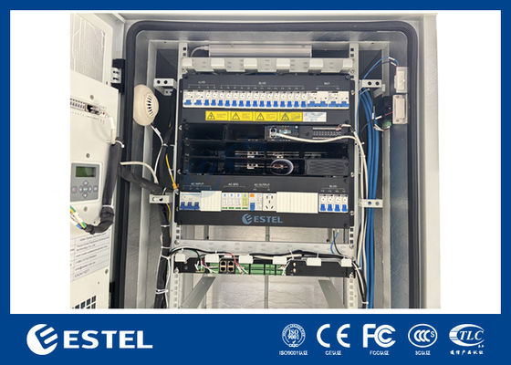 Système d'alimentation hybride pour télécommunications avec énergie solaire, réseau électrique, générateur diesel et batterie pour l'alimentation de sites de télécommunications extérieurs