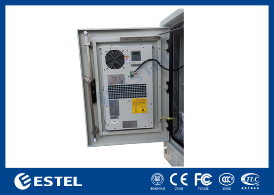 Armoire de télécommunications extérieure avec PDU et DFO pour système d'alimentation de télécommunications