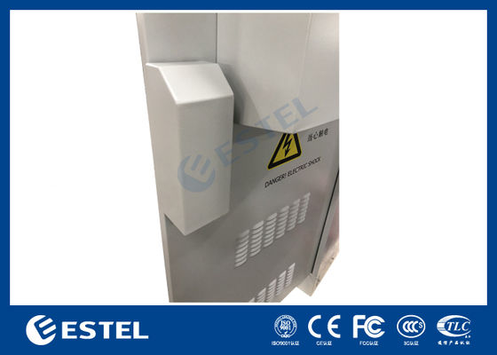 Armoire d'alimentation télécom et armoire de batterie extérieure 32U avec panneau de distribution d'alimentation et protection antivol de batterie