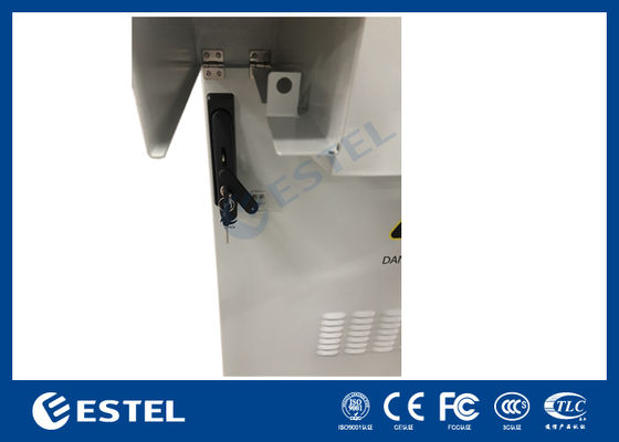 Armoire d'alimentation télécom et armoire de batterie extérieure 32U avec panneau de distribution d'alimentation et protection antivol de batterie