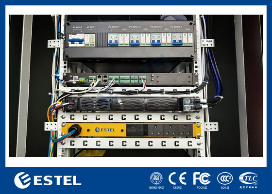 Armoire extérieure intégrée de stockage d'énergie avec accès à deux portes et rack à batteries multicouches pour applications de télécommunication et d'alimentation de secours