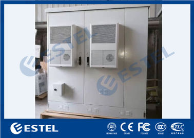 Trois Cabinets extérieurs IP55 de matériel électronique de compartiment avec le climatiseur